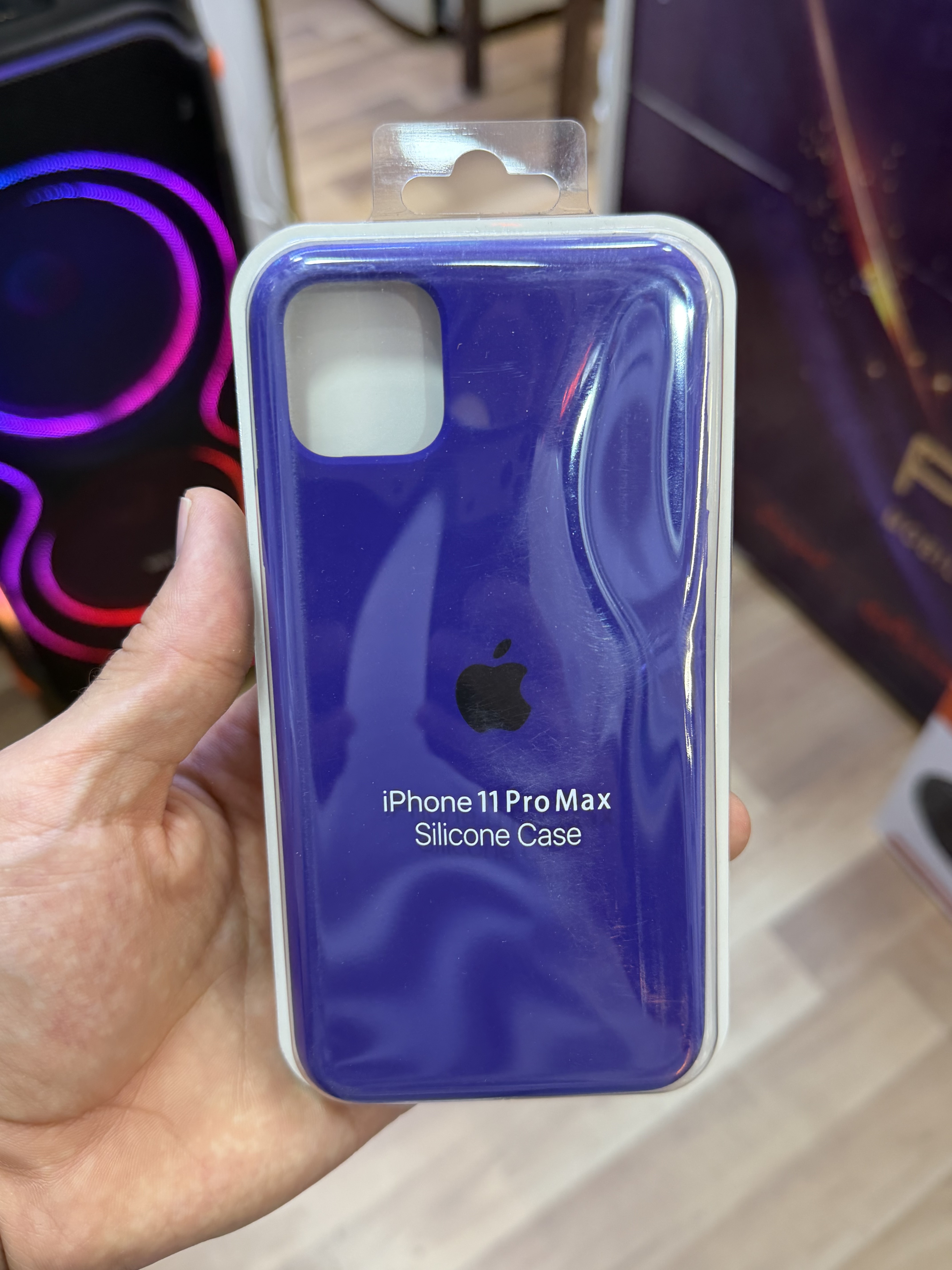 قاب محافظ سیلیکونی اورجینال ایفون 11 پرو مکس رنگ بنفش تیره با ضمانت اصلی   11pro max