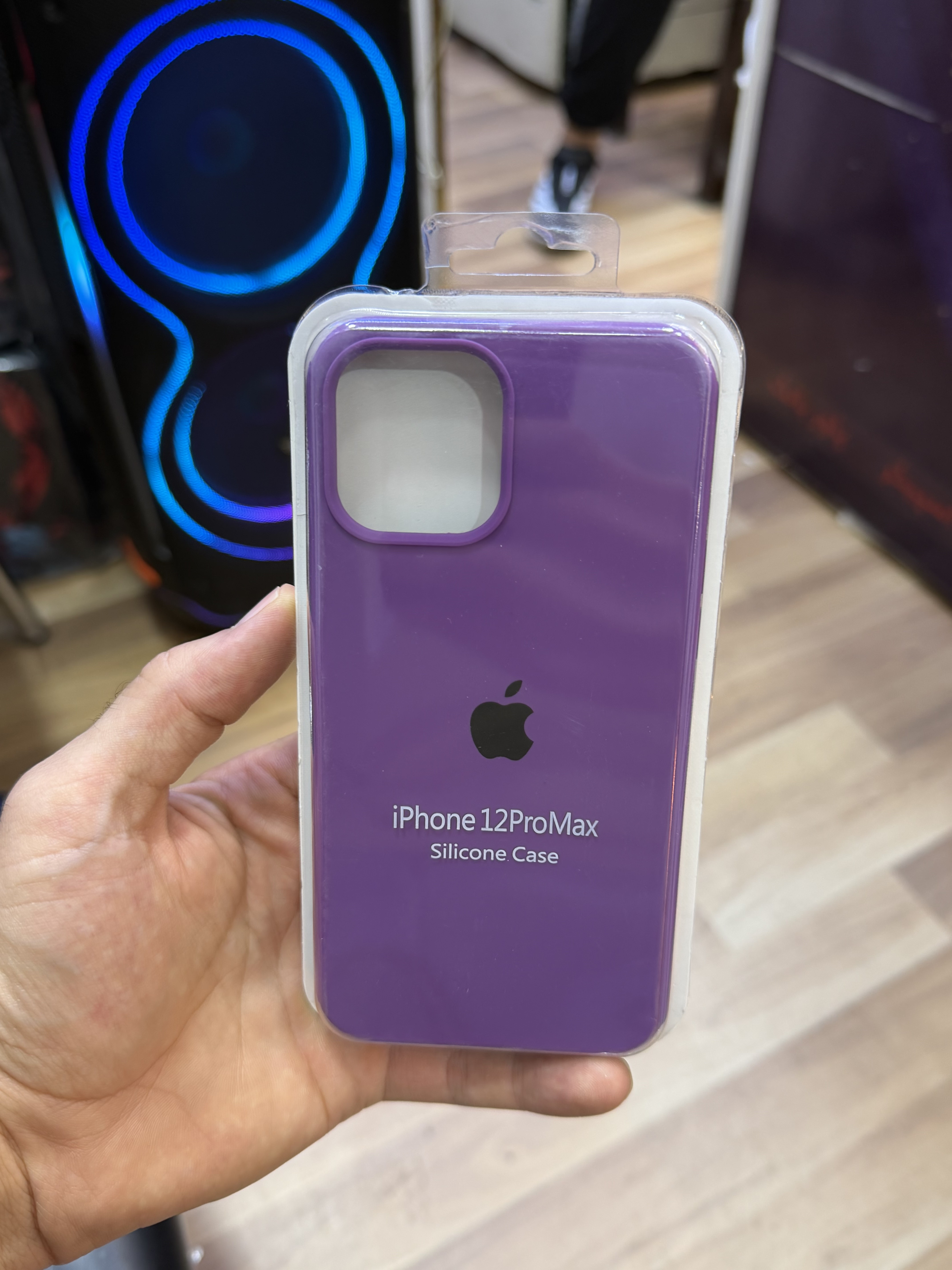 قاب محافظ سیلیکونی اورجینال ایفون 12پرو مکس رنگ بنفش  با ضمانت اصلی 12pro max