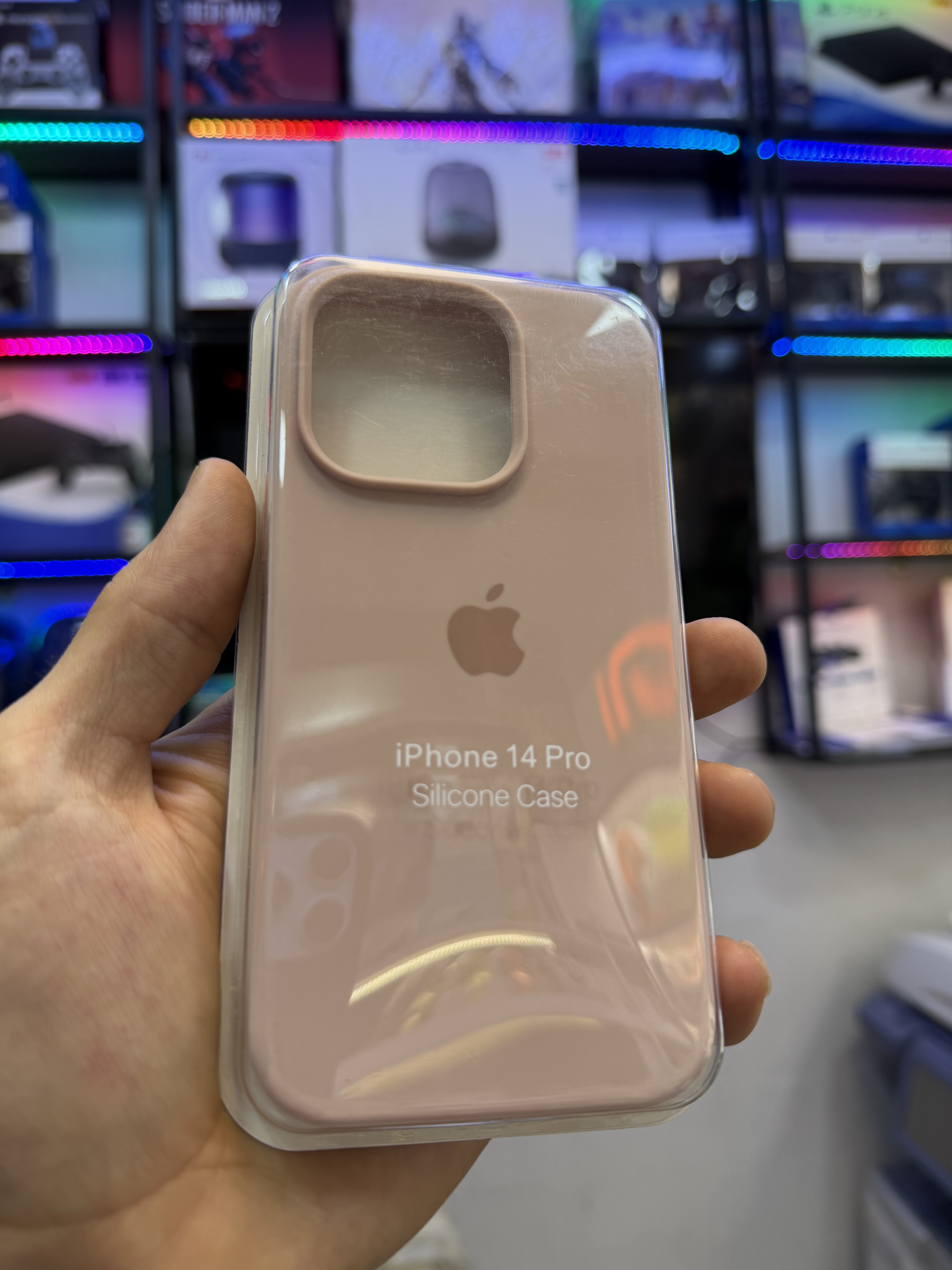 قاب محافظ سیلیکونی اورجینال ایفون 14پرو رنگ کالباسی با ضمانت اصلی 14pro